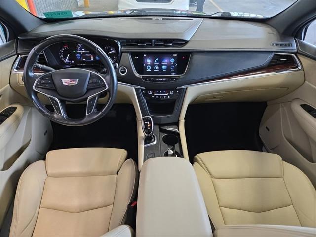used 2017 Cadillac XT5 car, priced at $18,900