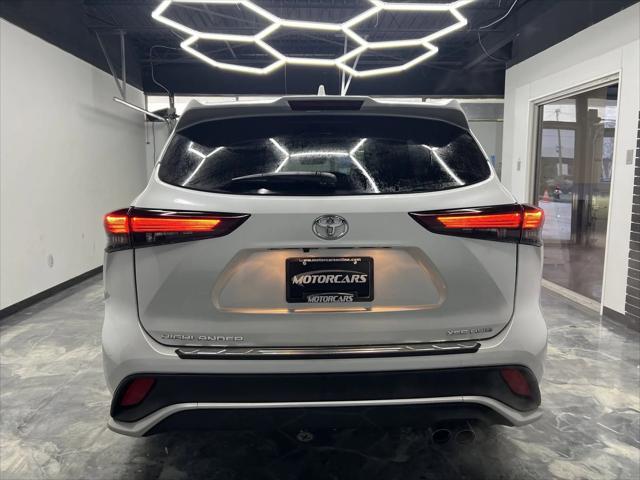 used 2024 Toyota Highlander car, priced at $43,500