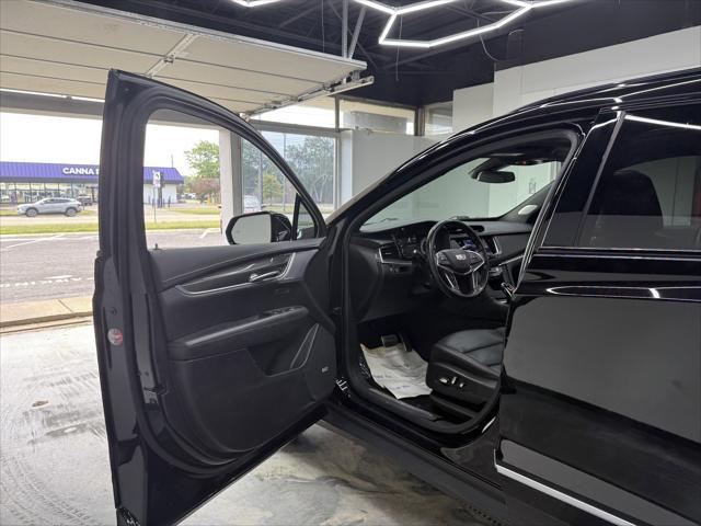 used 2021 Cadillac XT5 car, priced at $28,900