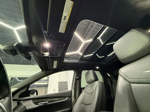 used 2021 Cadillac XT5 car, priced at $28,900
