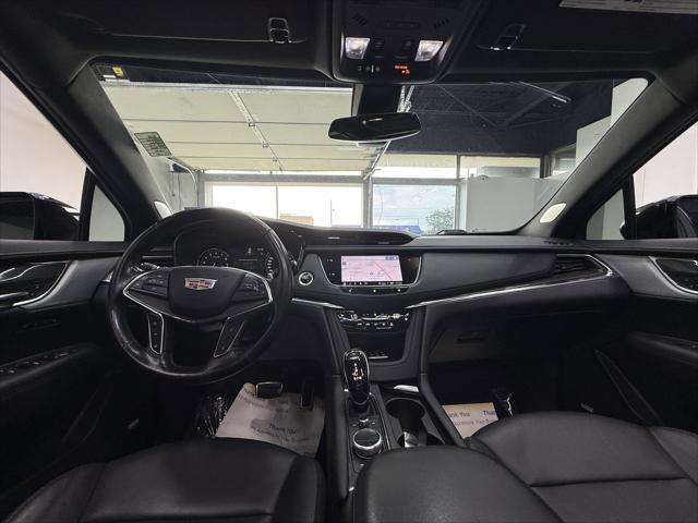 used 2021 Cadillac XT5 car, priced at $28,900