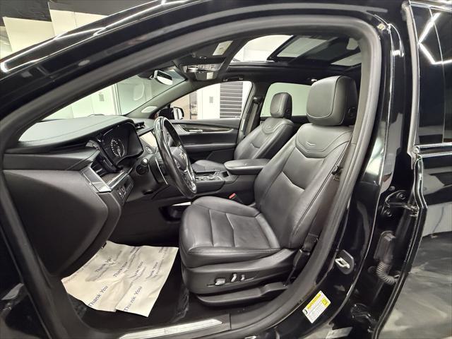 used 2021 Cadillac XT5 car, priced at $28,900