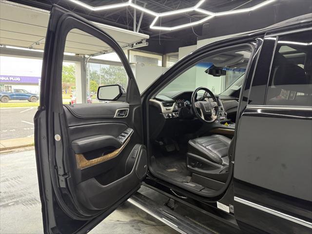 used 2019 GMC Yukon car, priced at $28,900