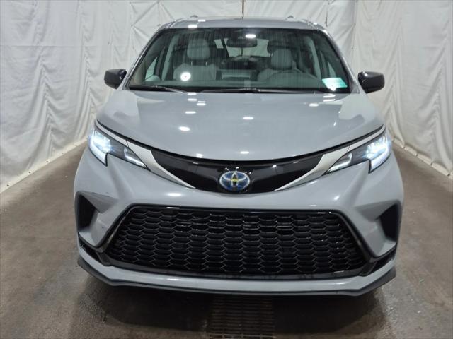 used 2023 Toyota Sienna car, priced at $46,900