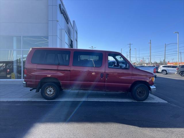 used 2001 Ford E150 car, priced at $3,995