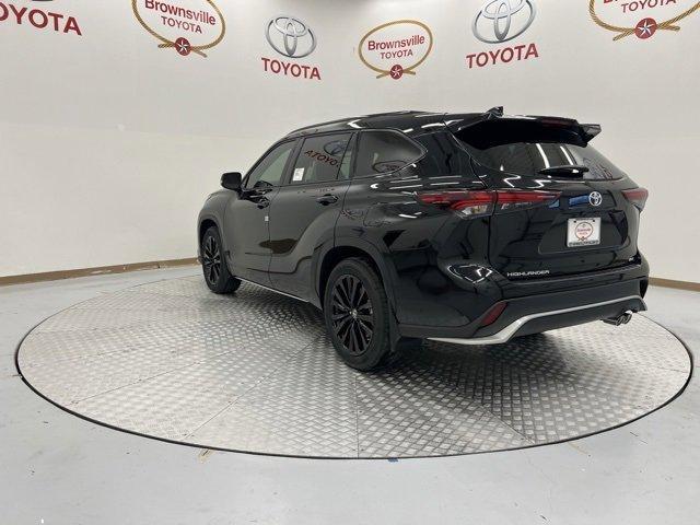 new 2024 Toyota Highlander car