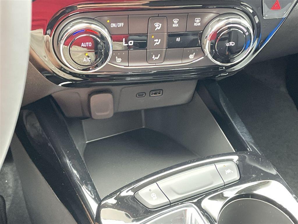 new 2025 Chevrolet Trax car, priced at $24,823