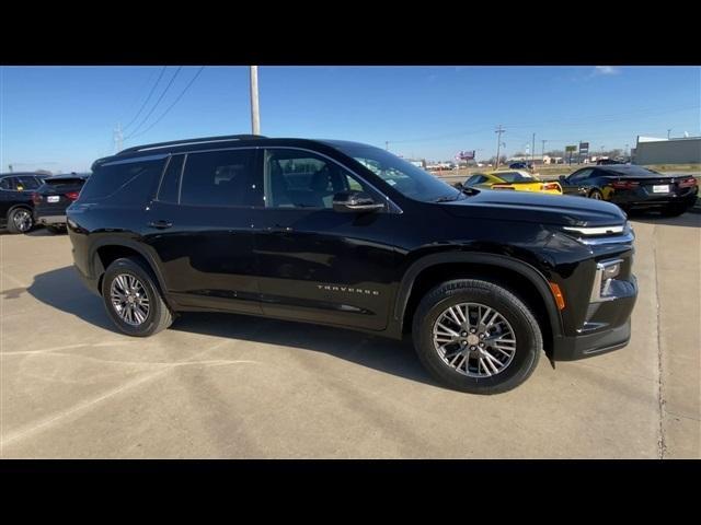 new 2025 Chevrolet Traverse car, priced at $42,095