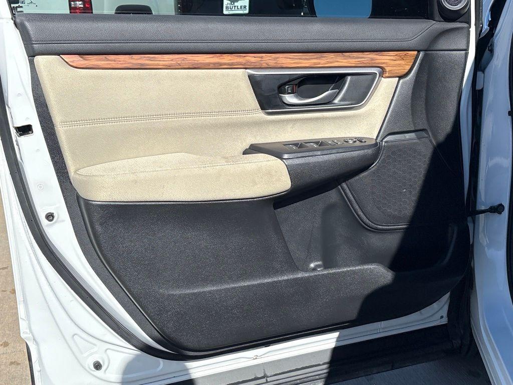 used 2022 Honda CR-V car, priced at $27,281