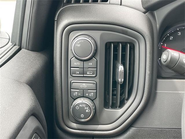 new 2025 Chevrolet Silverado 1500 car, priced at $46,039