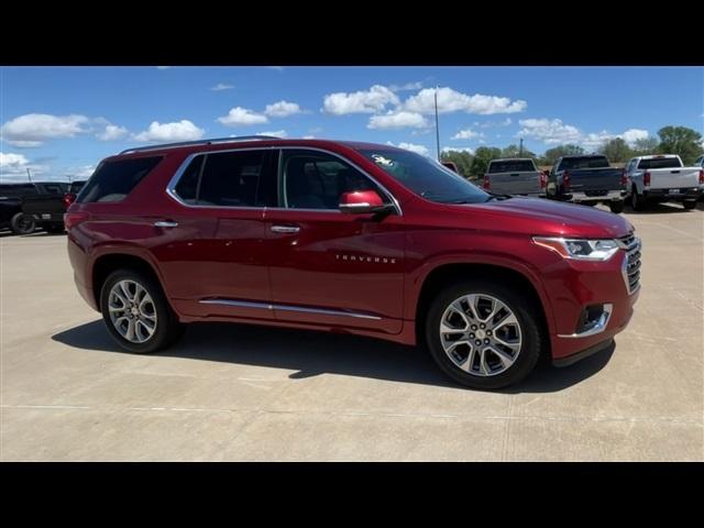 used 2021 Chevrolet Traverse car, priced at $29,869