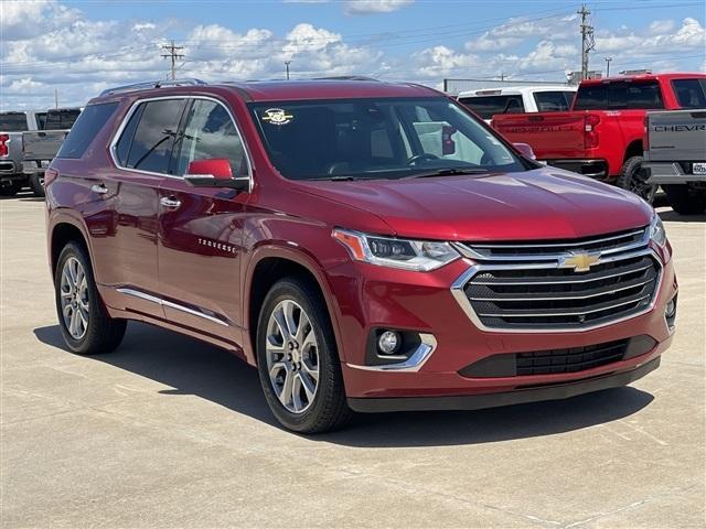 used 2021 Chevrolet Traverse car, priced at $29,869