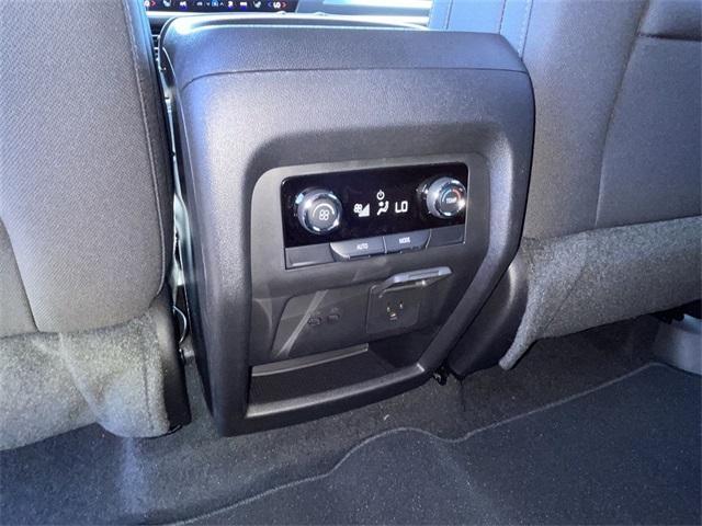 new 2025 Chevrolet Traverse car, priced at $43,489