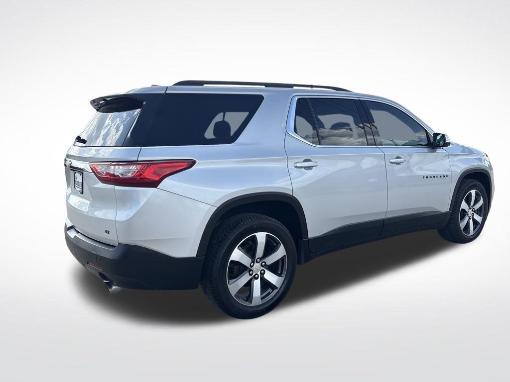 used 2021 Chevrolet Traverse car, priced at $21,131