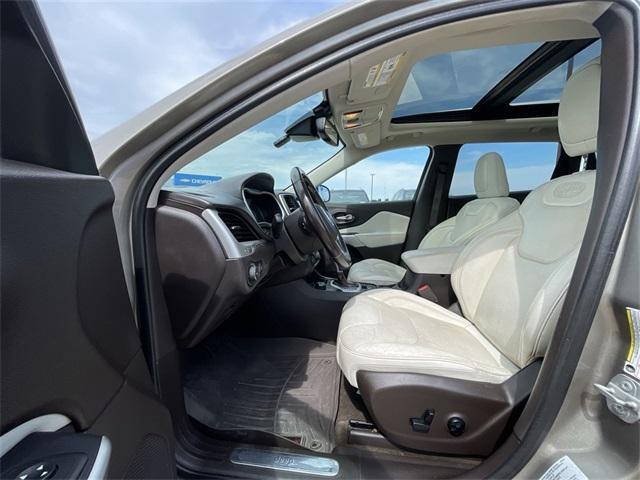 used 2016 Jeep Cherokee car, priced at $18,531