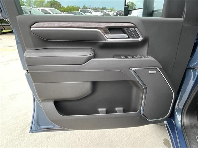 new 2025 Chevrolet Silverado 2500 car, priced at $69,856