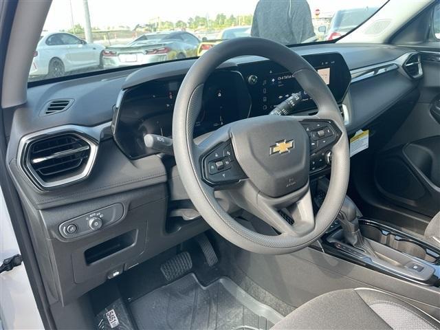 new 2025 Chevrolet TrailBlazer car, priced at $25,395