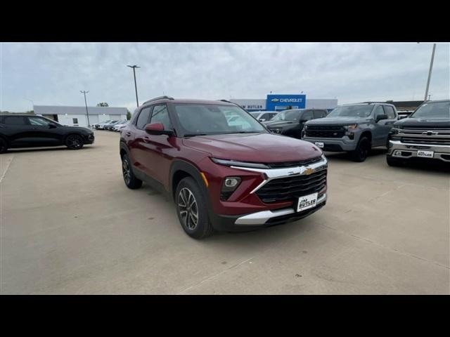 new 2025 Chevrolet TrailBlazer car, priced at $27,048