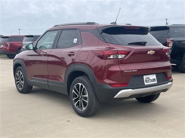 new 2025 Chevrolet TrailBlazer car, priced at $27,048