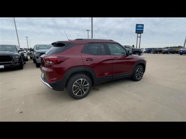 new 2025 Chevrolet TrailBlazer car, priced at $27,048