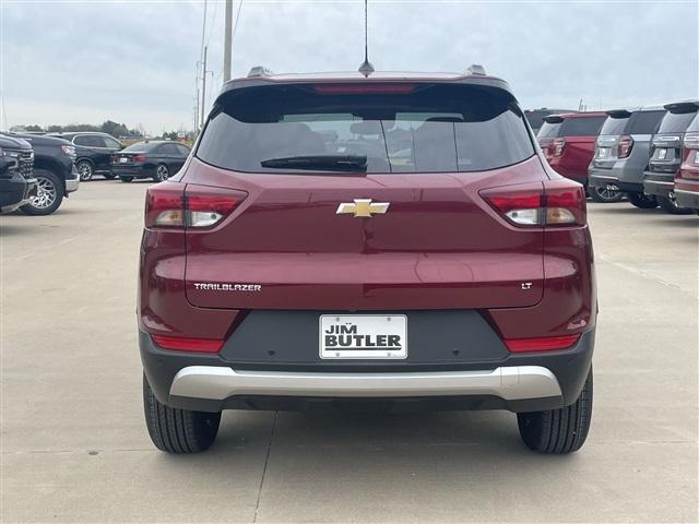 new 2025 Chevrolet TrailBlazer car, priced at $27,048