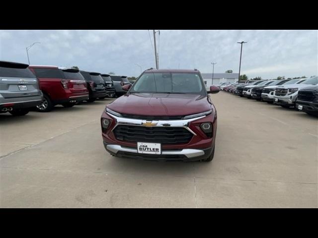 new 2025 Chevrolet TrailBlazer car, priced at $27,048