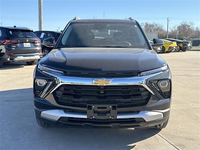 new 2025 Chevrolet TrailBlazer car, priced at $27,048