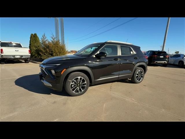 new 2025 Chevrolet TrailBlazer car, priced at $27,048