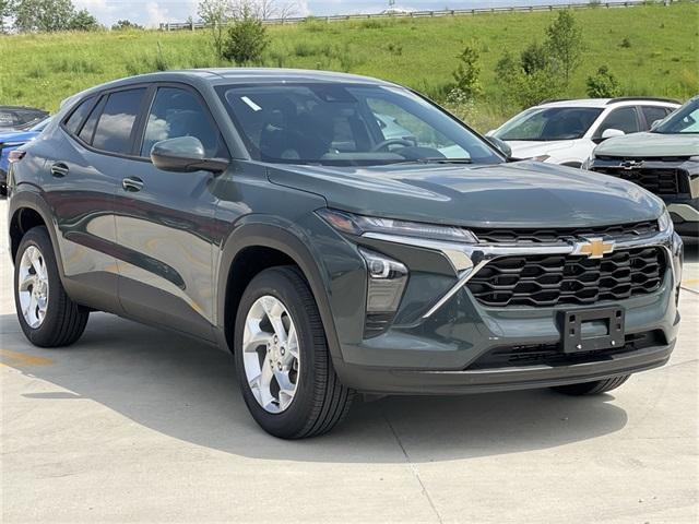 new 2025 Chevrolet Trax car, priced at $22,659