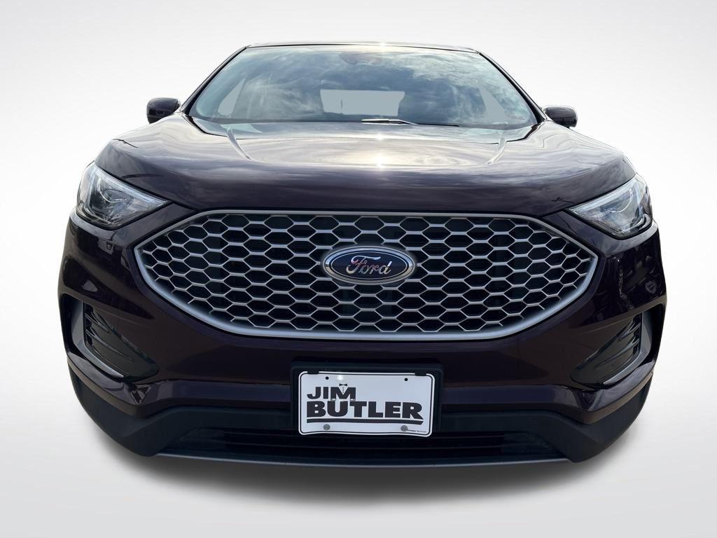 used 2024 Ford Edge car, priced at $20,000