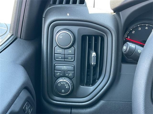 new 2025 Chevrolet Silverado 1500 car, priced at $50,794