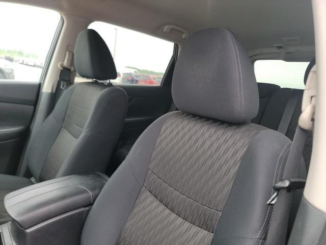 used 2019 Nissan Rogue car, priced at $19,218