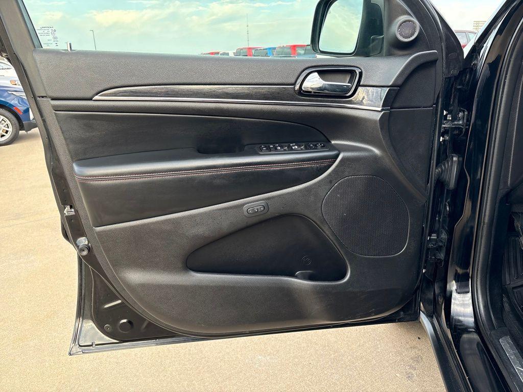 used 2021 Jeep Grand Cherokee car, priced at $24,047