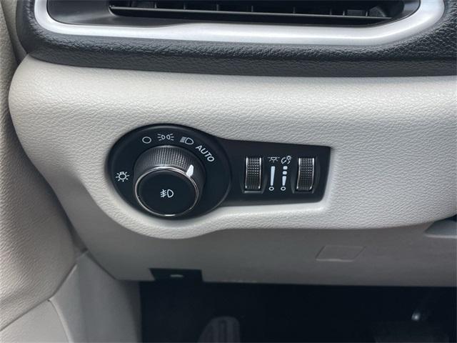used 2023 Chrysler Pacifica car, priced at $35,958
