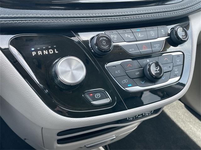 used 2023 Chrysler Pacifica car, priced at $35,958
