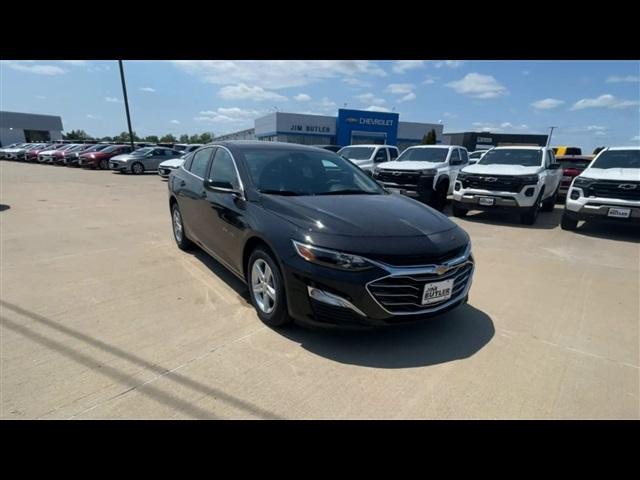 new 2025 Chevrolet Malibu car, priced at $24,485