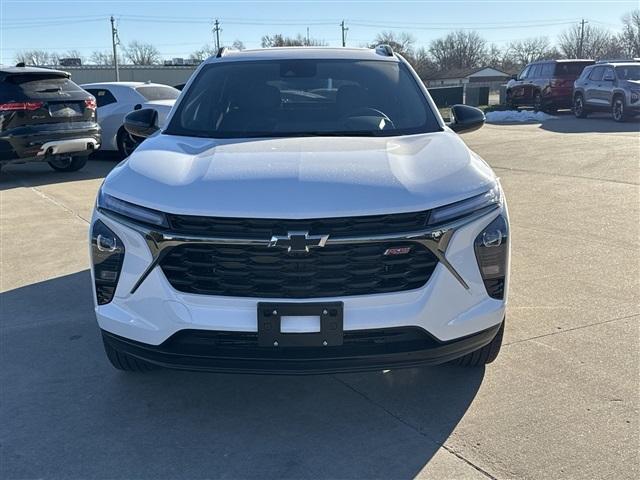 new 2025 Chevrolet Trax car, priced at $26,117