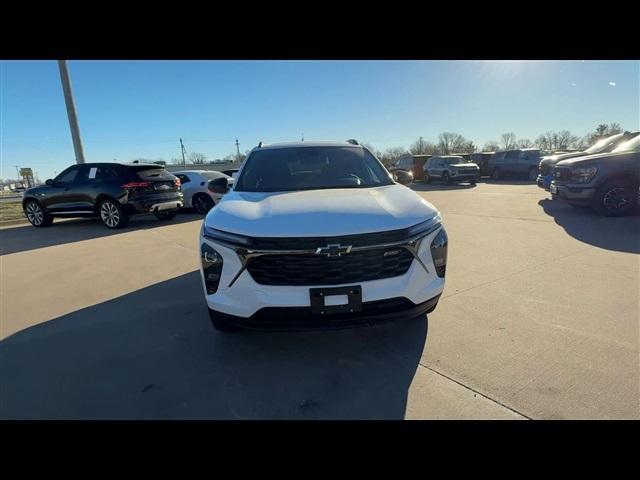 new 2025 Chevrolet Trax car, priced at $26,117