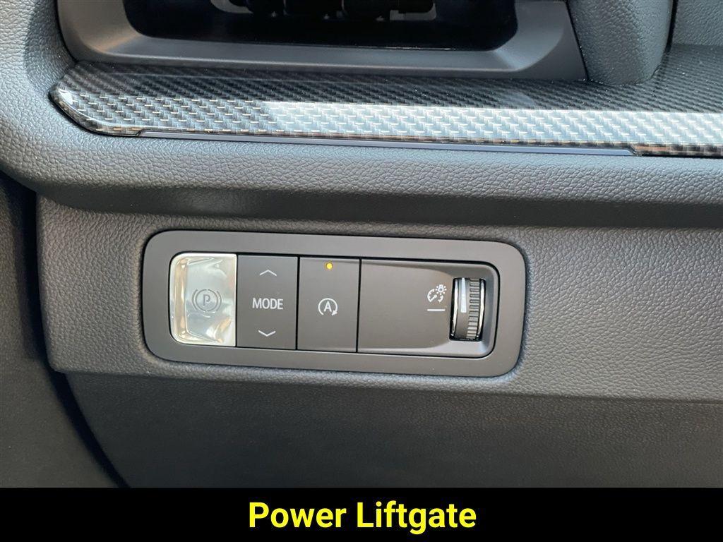 new 2026 Chevrolet Traverse car, priced at $56,999