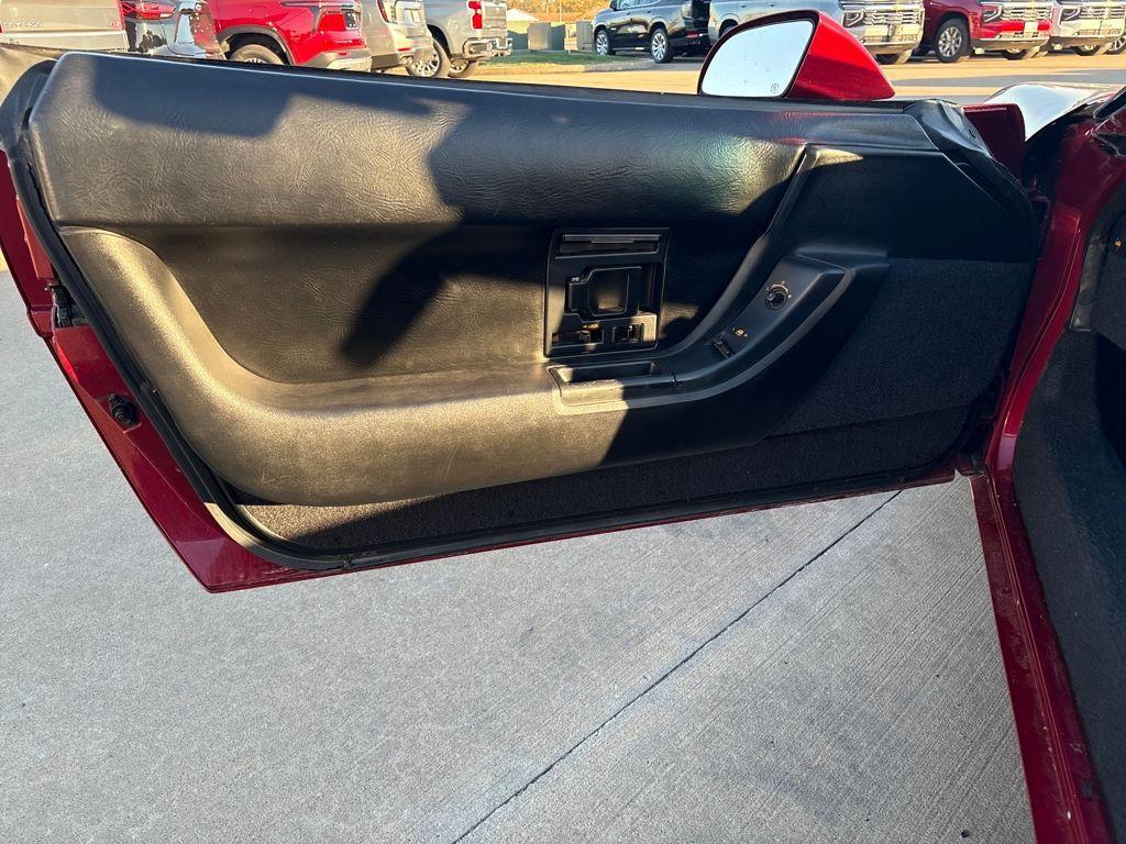 used 1992 Chevrolet Corvette car, priced at $12,997
