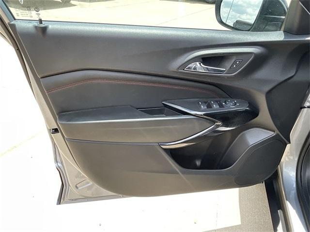 used 2025 Chevrolet Trax car, priced at $24,124