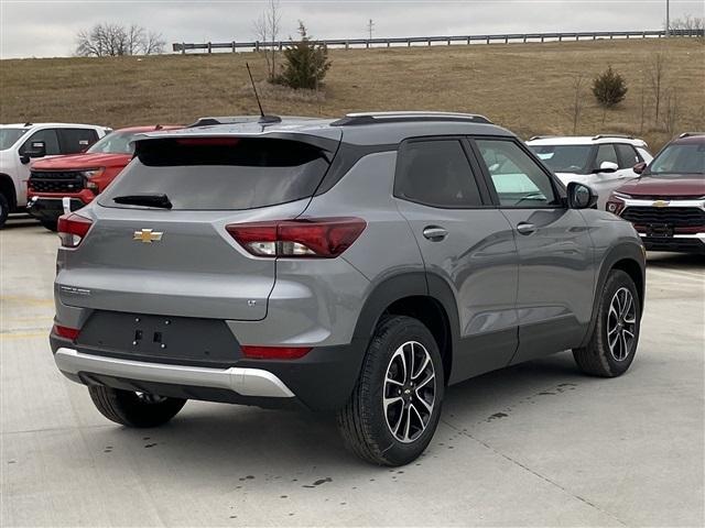 new 2025 Chevrolet TrailBlazer car, priced at $27,048