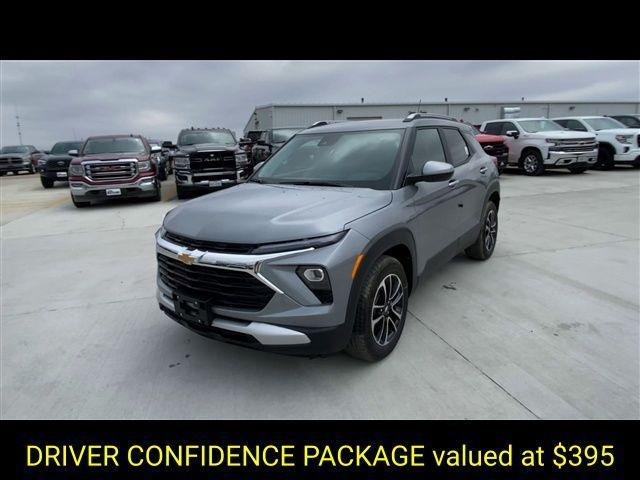 new 2025 Chevrolet TrailBlazer car, priced at $24,952