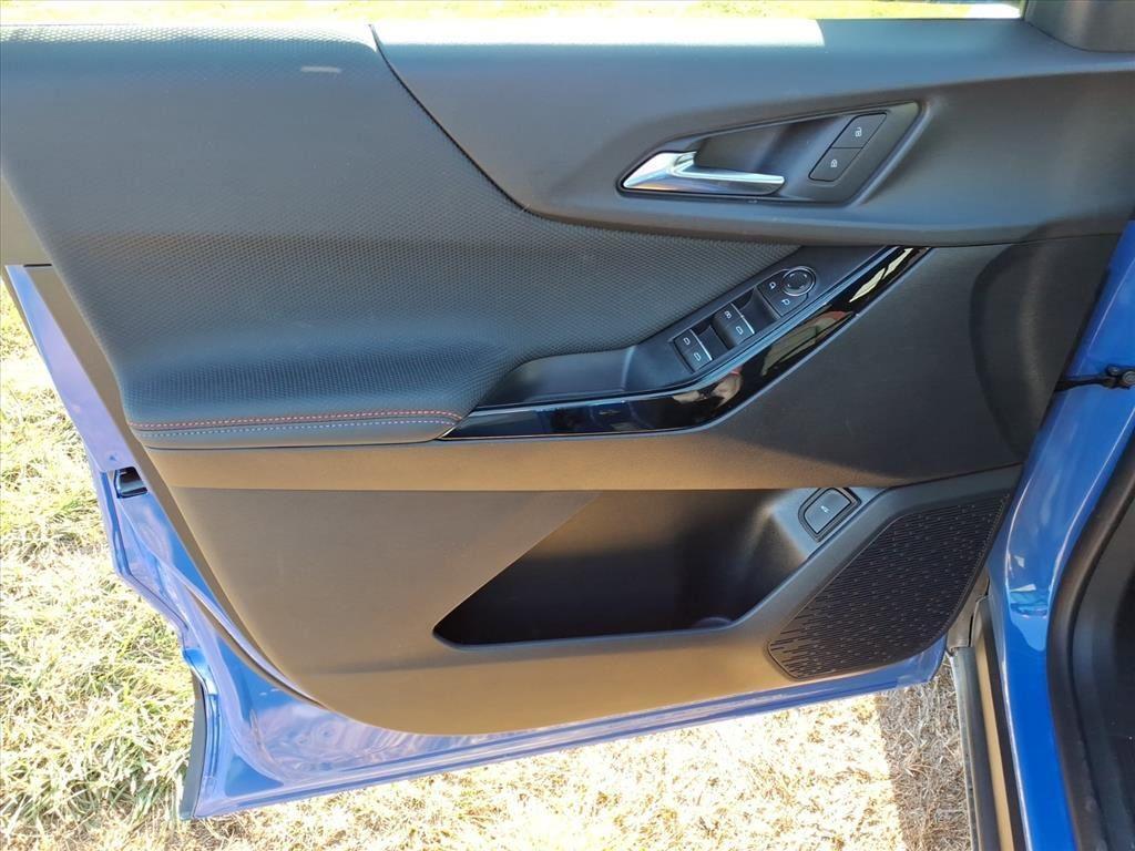 new 2026 Chevrolet Equinox car, priced at $32,648