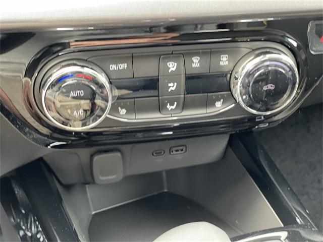 new 2025 Chevrolet Trax car, priced at $26,630