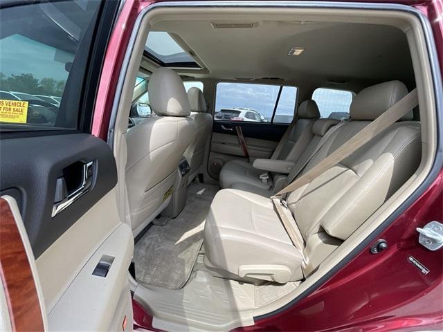 used 2009 Toyota Highlander car, priced at $12,839
