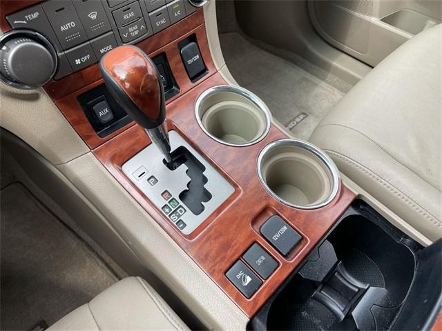 used 2009 Toyota Highlander car, priced at $12,839
