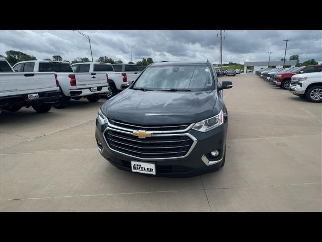 used 2021 Chevrolet Traverse car, priced at $27,644