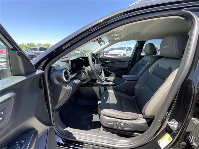 new 2025 Chevrolet Trax car, priced at $26,041