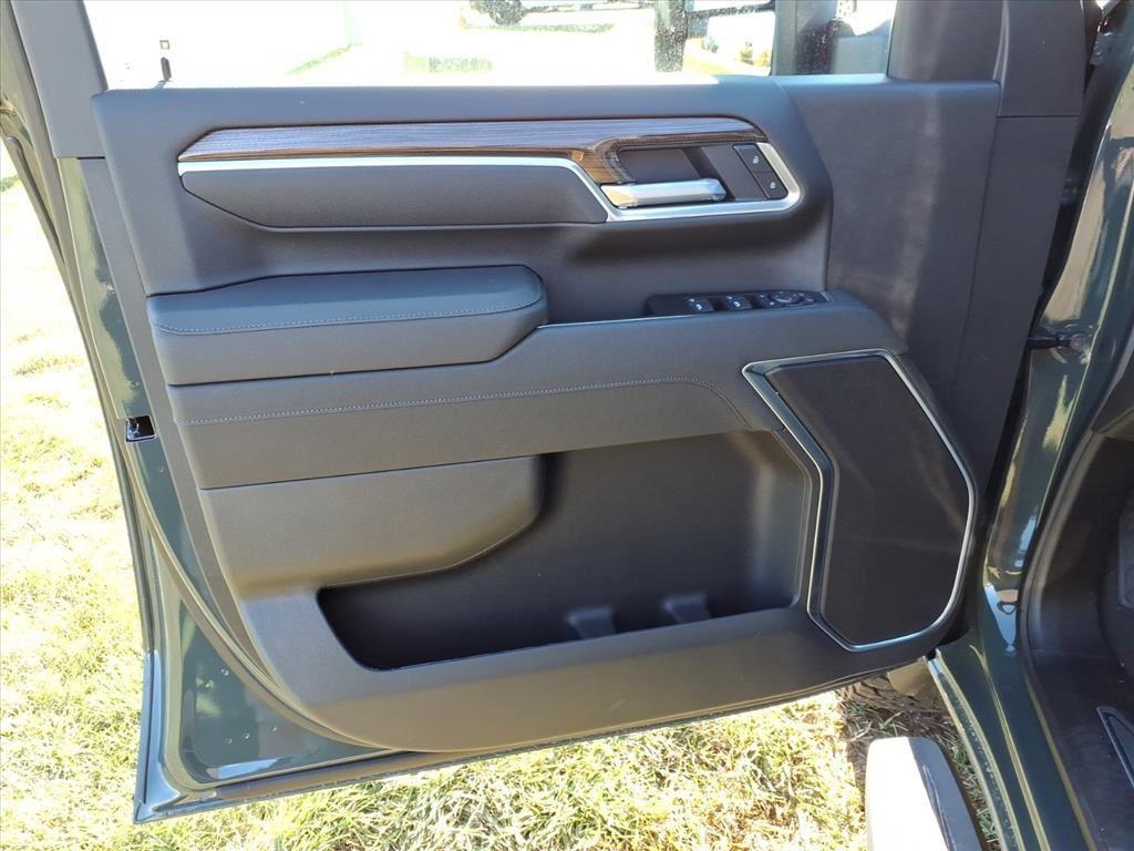 new 2026 Chevrolet Silverado 2500 car, priced at $73,940